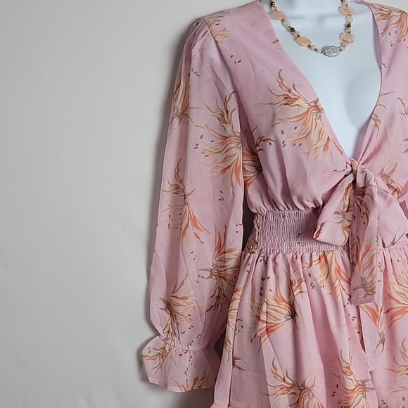 Women V Neck Chiffon  Print Dress Self tie Knot Front Ruffles Leopord  Dress - Picture 3 of 7